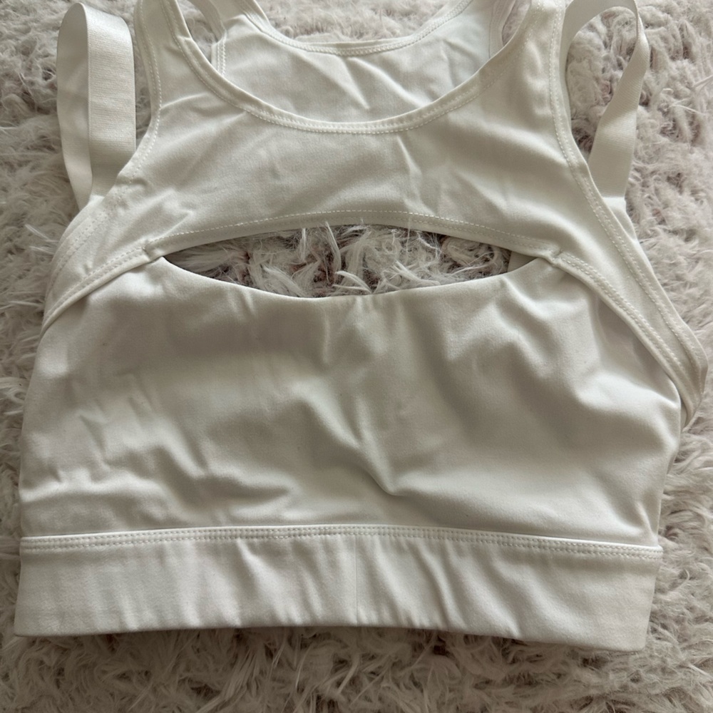 NVGTN sports bra